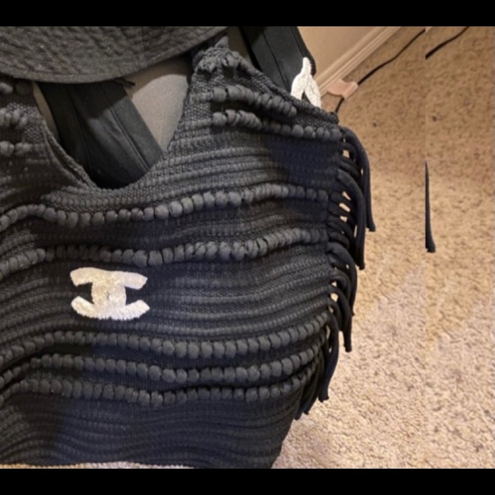 The perfect size summer purse with fringes